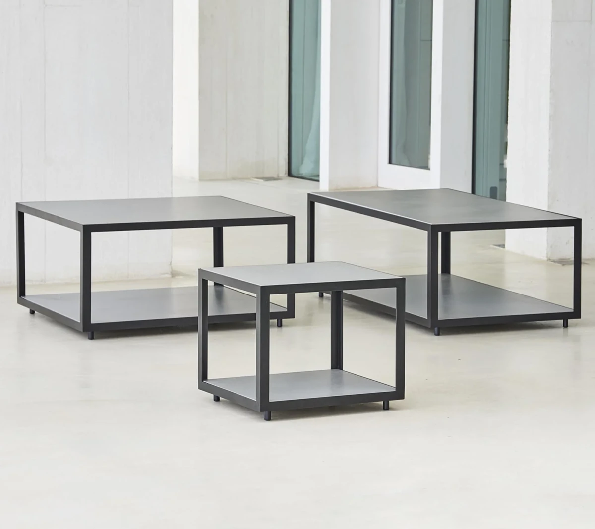 Level coffee table base large