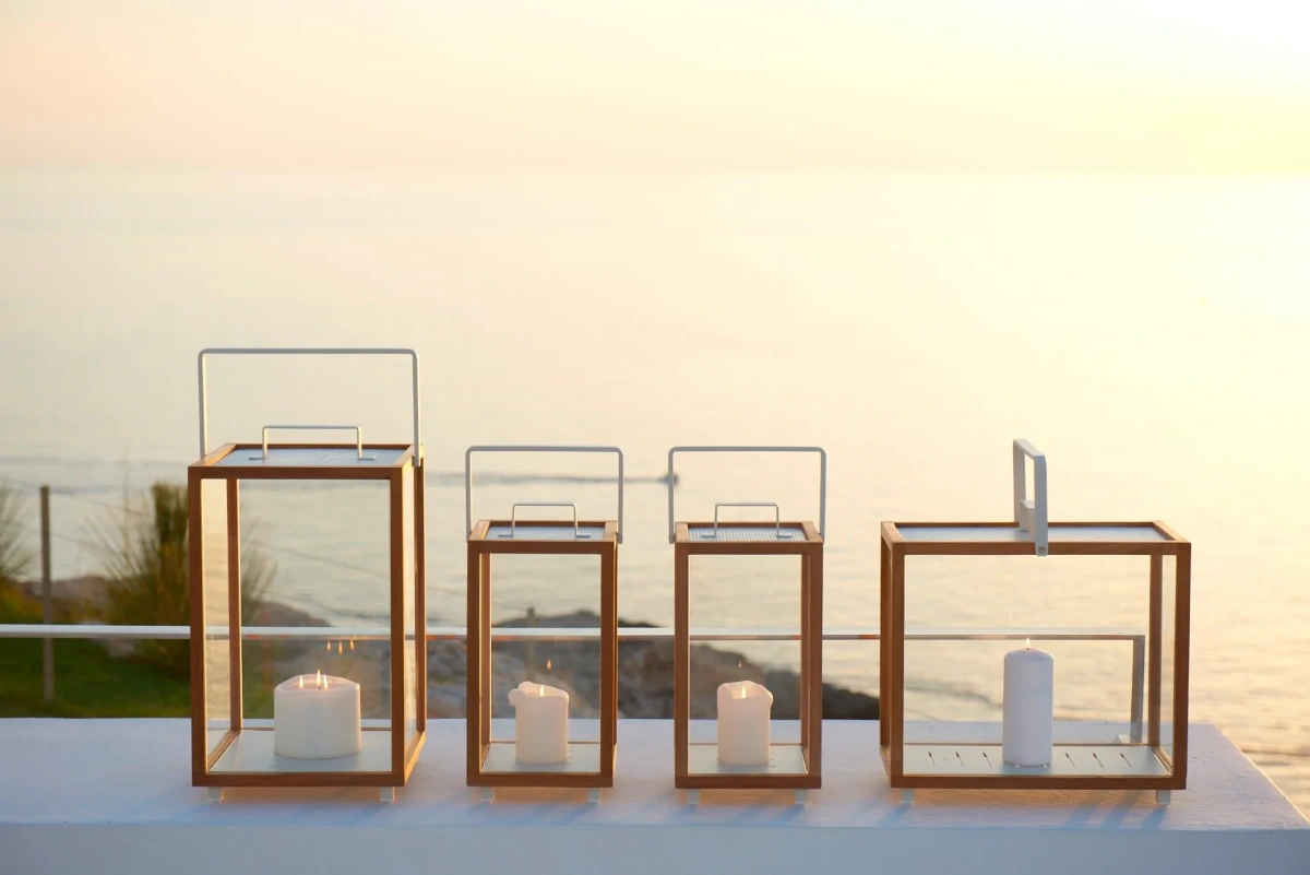 Lighthouse lanterns