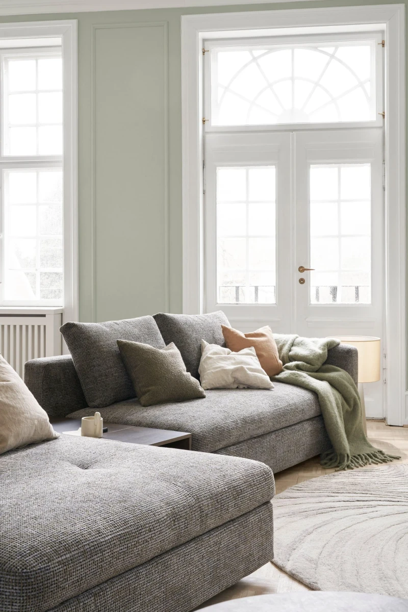 Bergamo sofa with round lounging unit,right