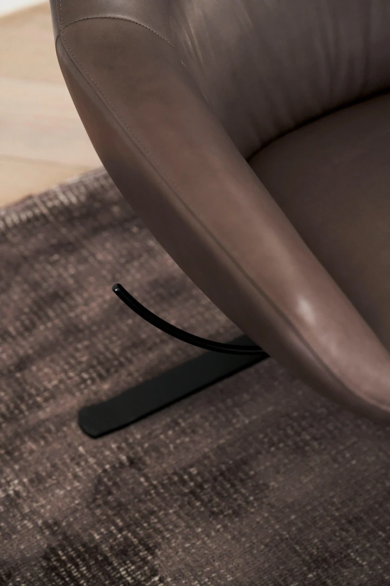 Porto recliner with swivel function