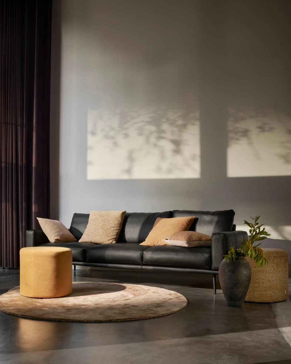Carlton sofa with resting unit