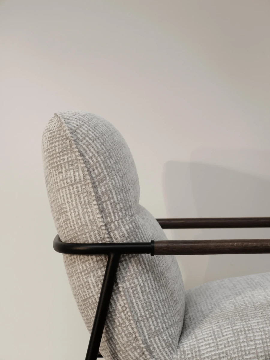 Terni armchair