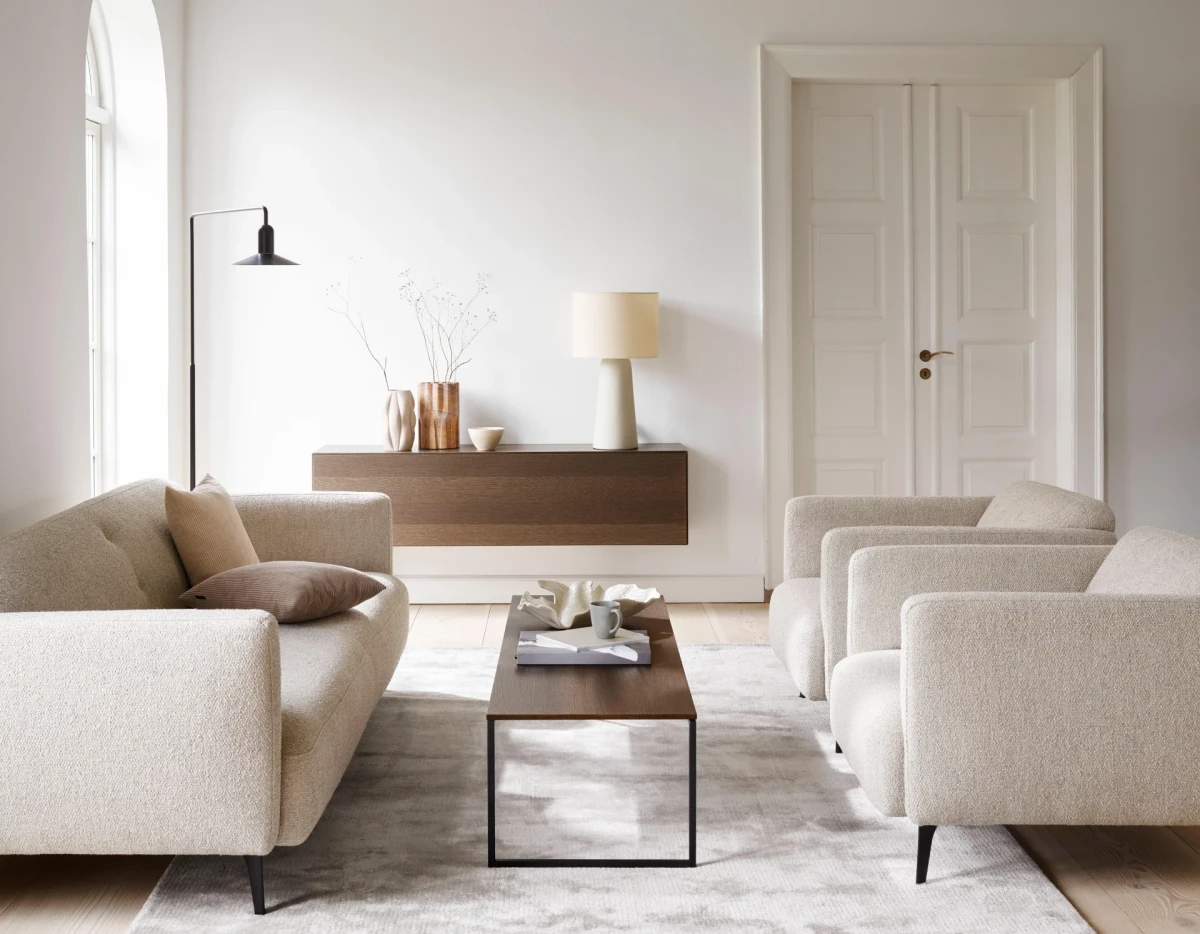 Lugano wall mounted wall system