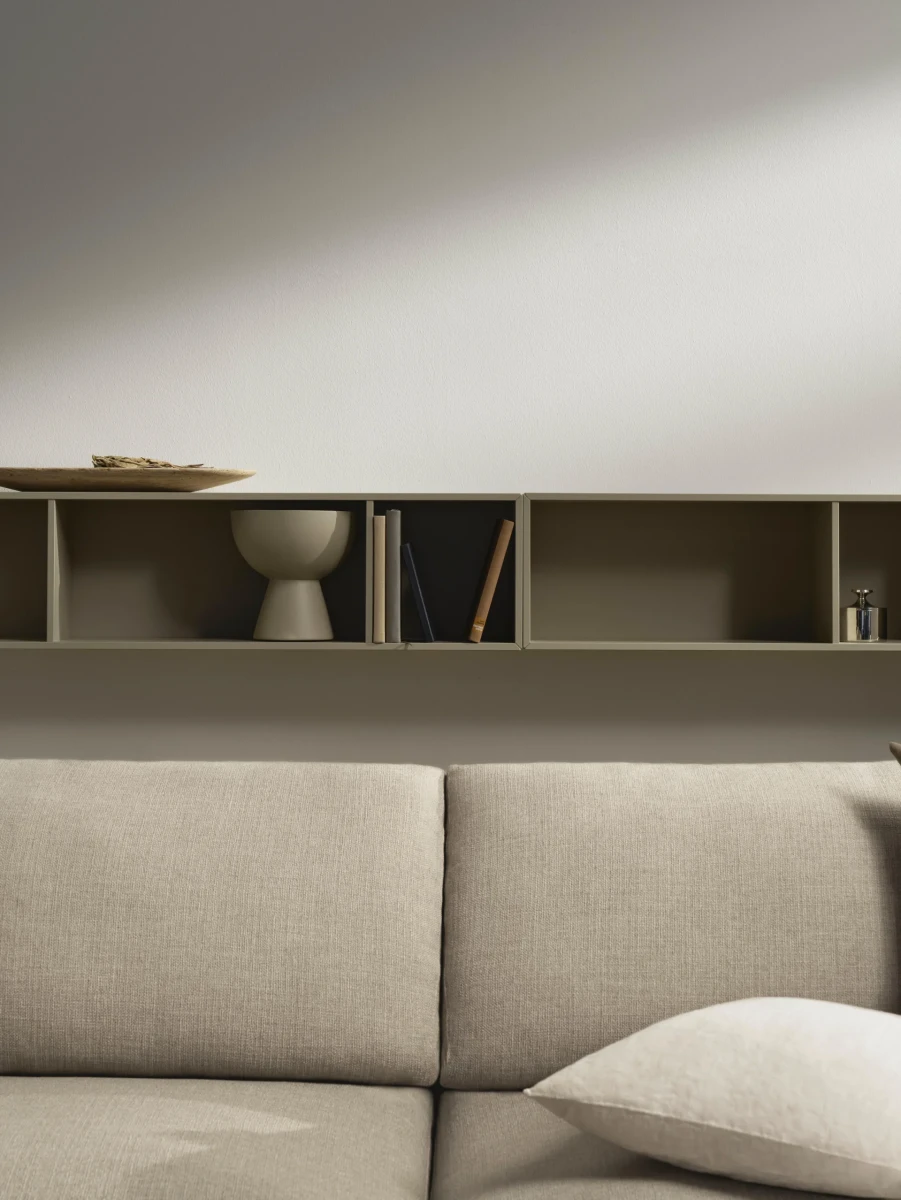 Como bookcase