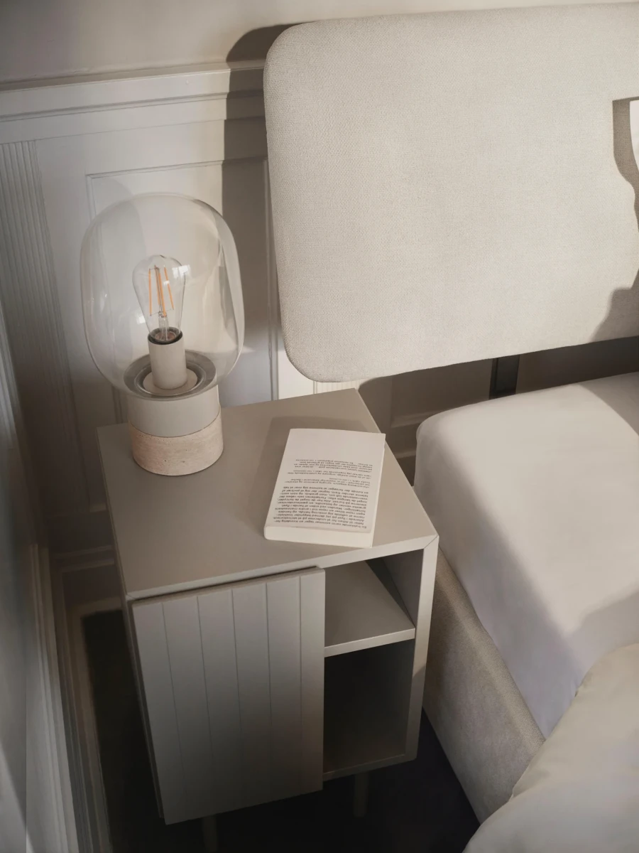 Lugano night stand