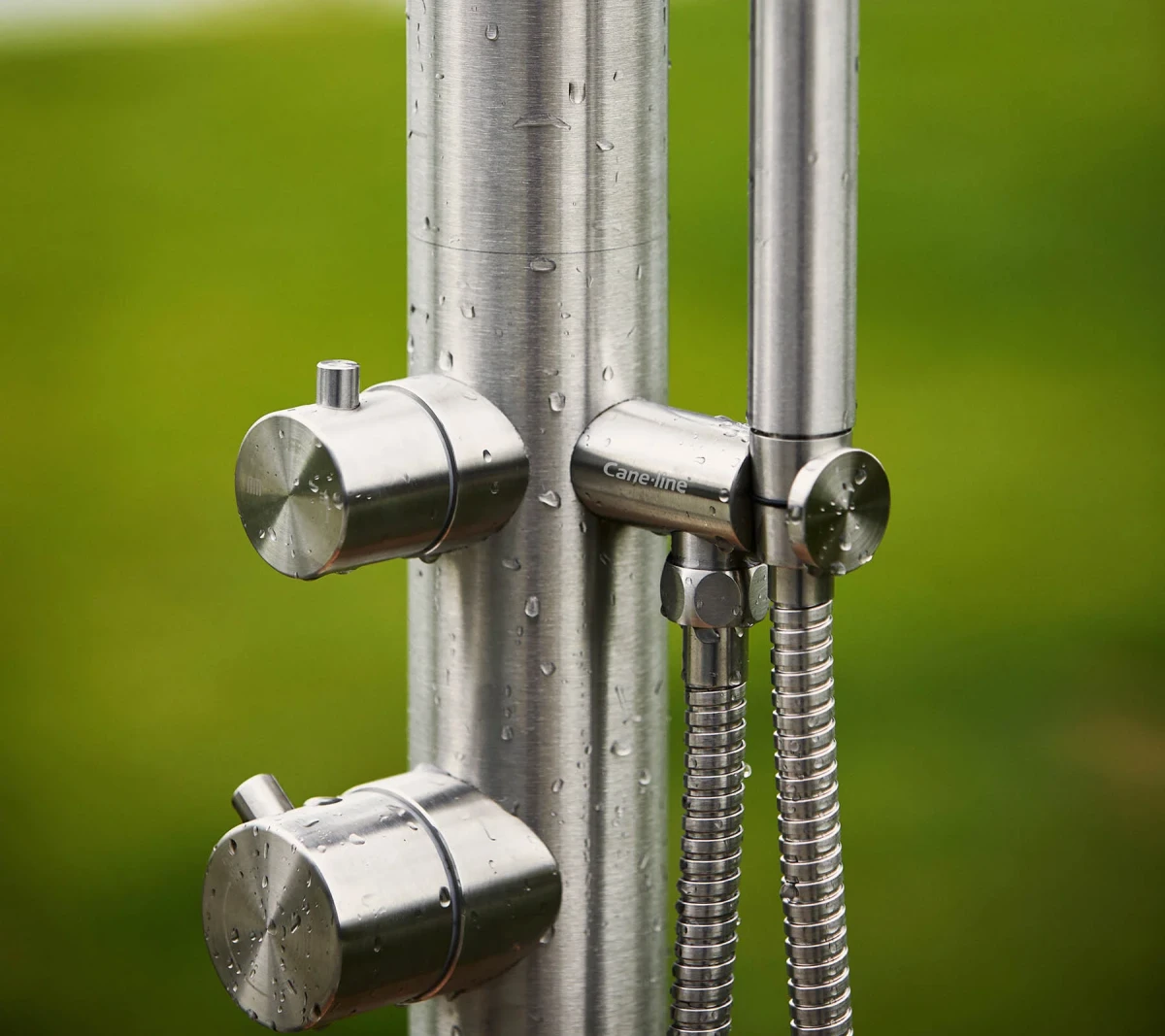 Lagoon outdoor shower